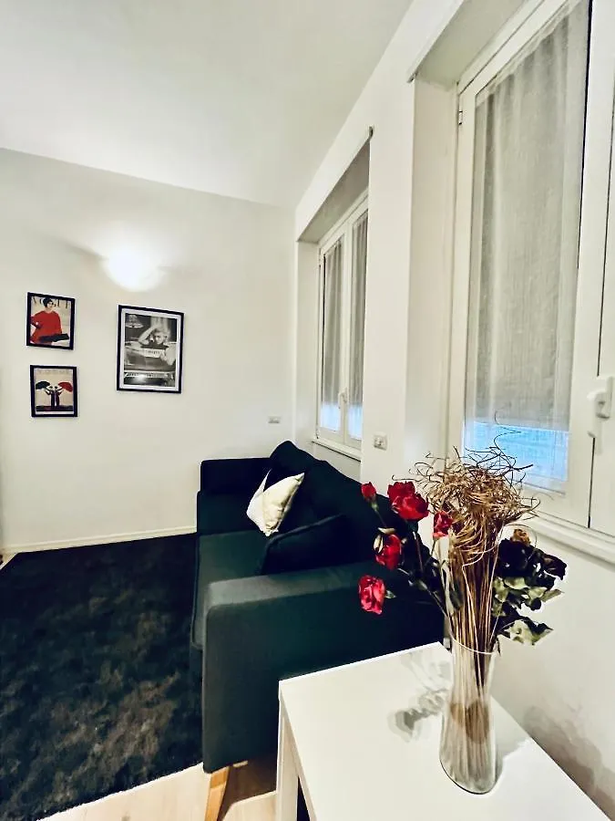 Corso Lodi Apartment Milan